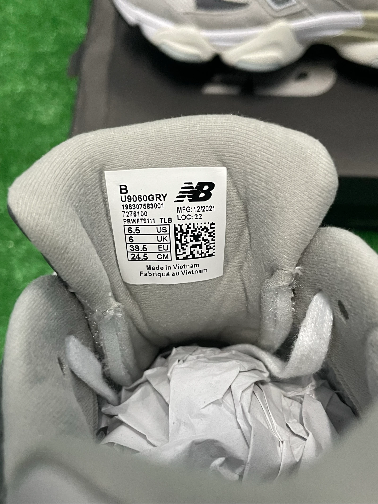 Tênis New Balance 9060 – photo 8